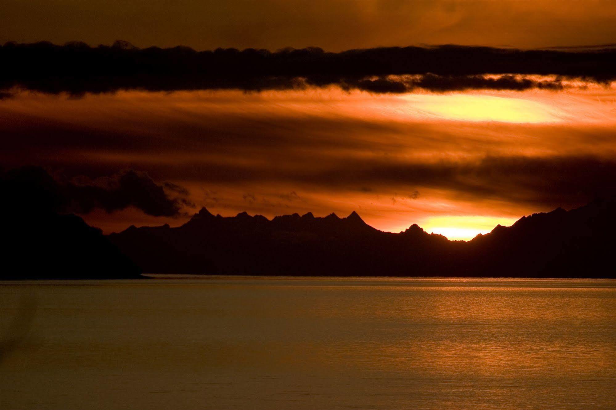 Copper Whale Inn Anchorage Exteriör bild